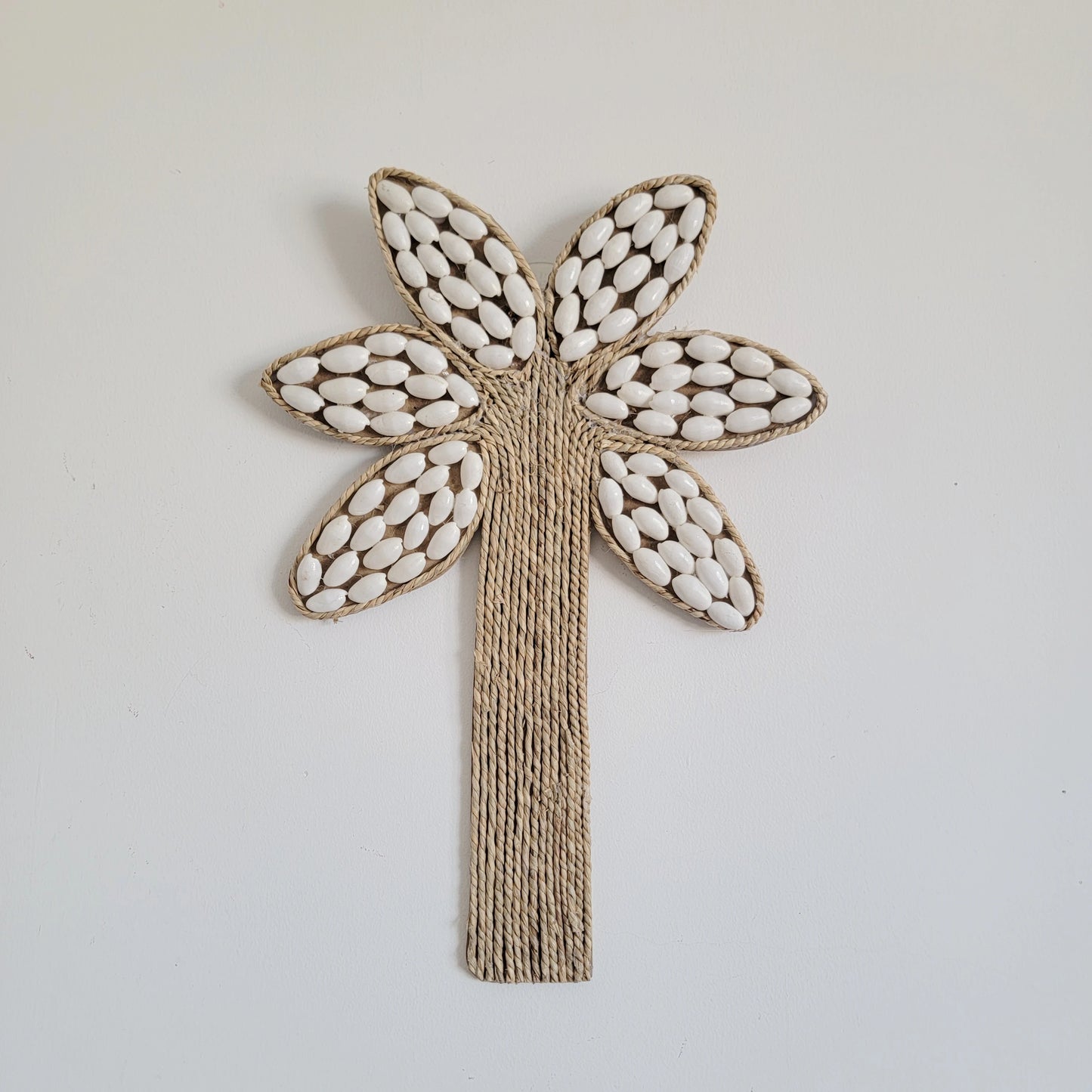 PALM - Handmade shell tree decor