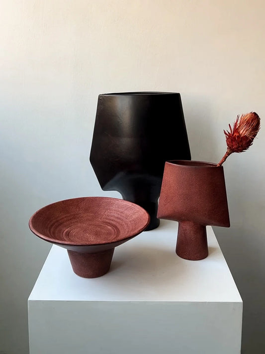 MORA – Geometric Ceramic Vase in Morandi Tones