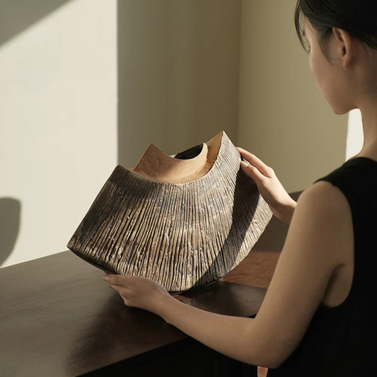 KAZA - Wabi-Sabi Ceramic wind Vase