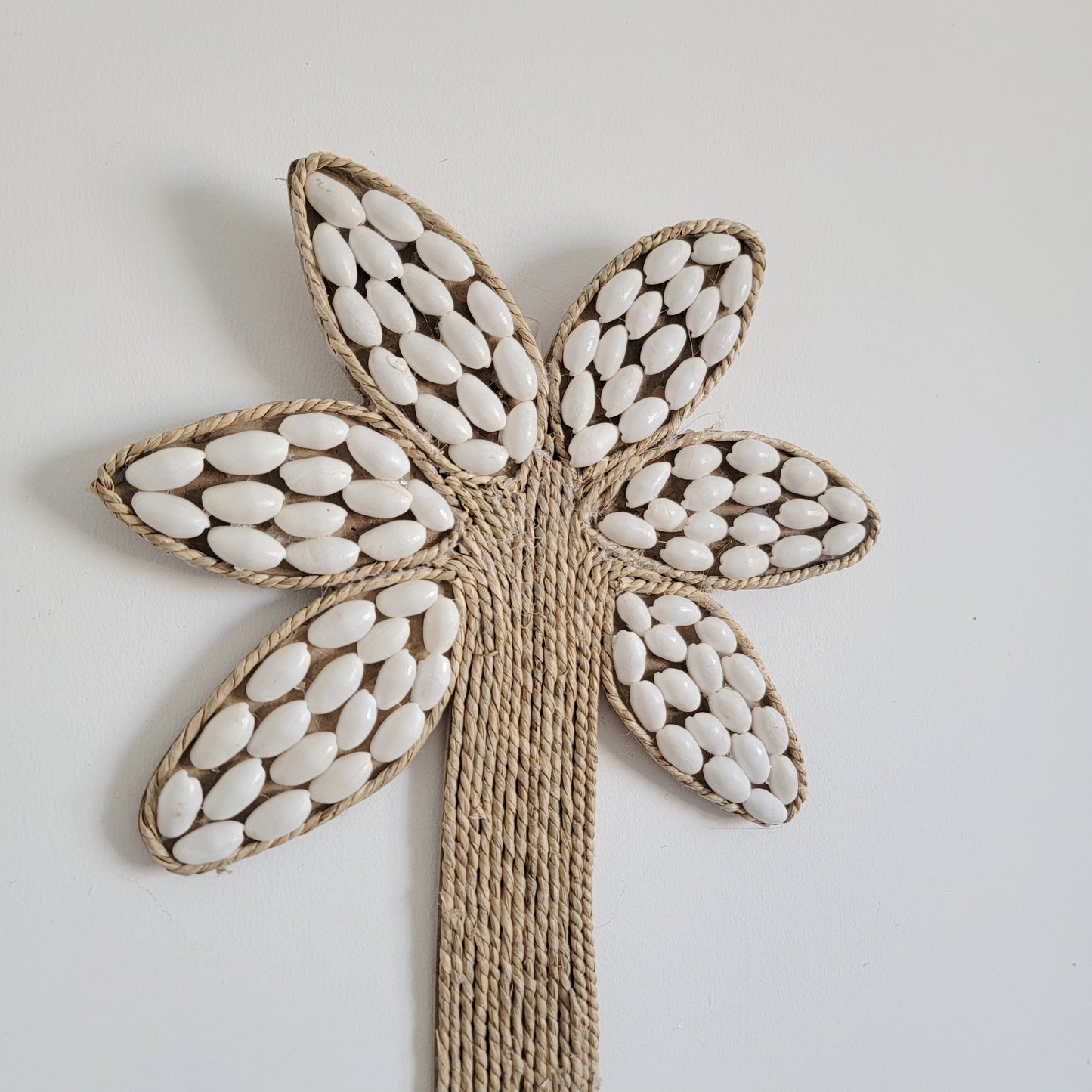 PALM - Handmade shell tree decor
